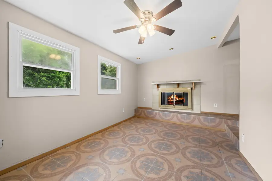 336 W Menomonie Street, Belvidere, IL 61008 - #2