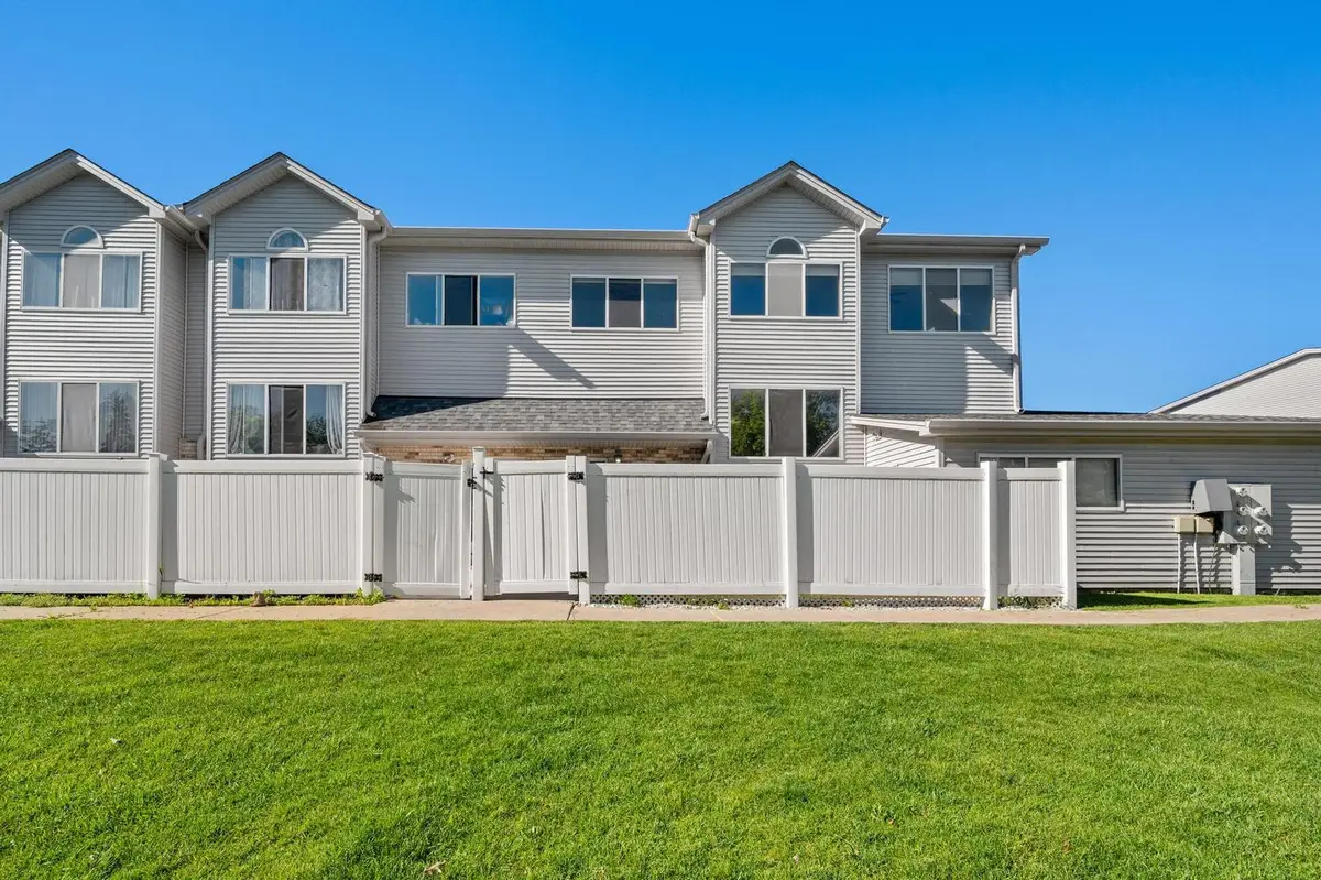 272 Park Ridge Lane #A, Aurora, IL 60504 - #1