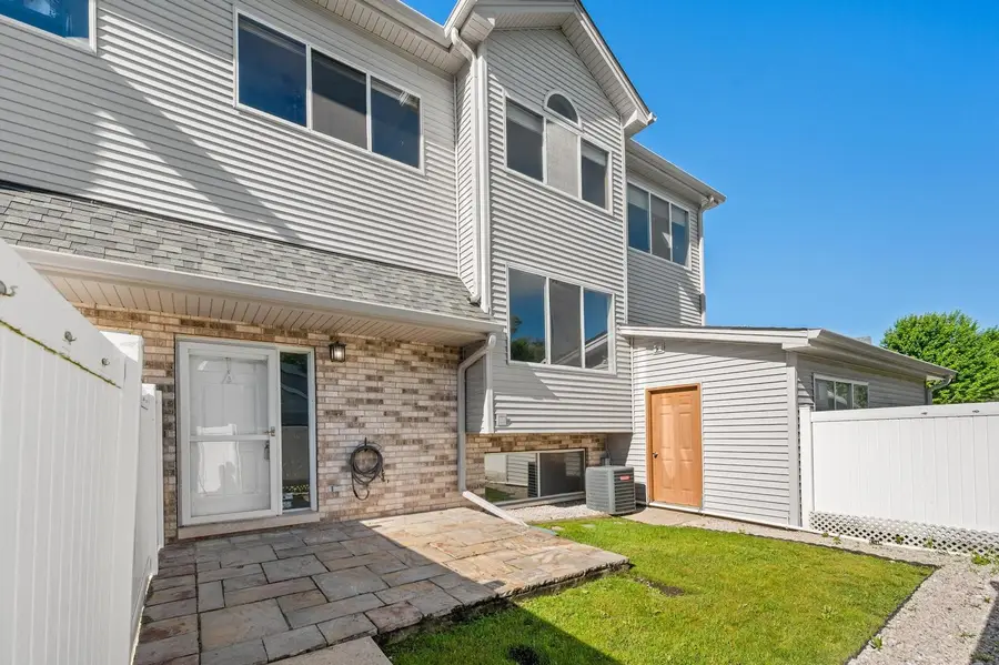 272 Park Ridge Lane #A, Aurora, IL 60504 - #3