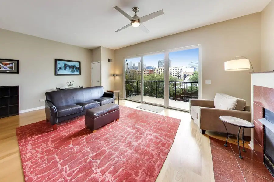 647 N Green Street #301, Chicago, IL 60642 - #2