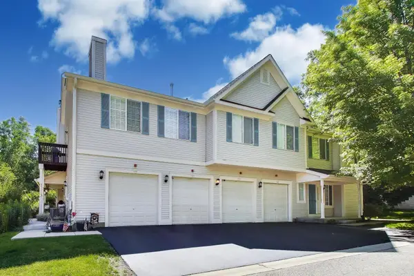 523 Fox Ridge Drive #523, Fox Lake, IL 60020
