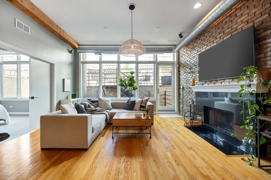 1740 W Belmont Avenue #1R, Chicago, IL 60657 - #3