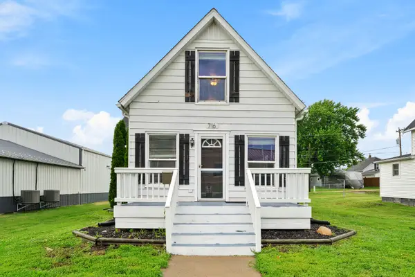 716 10th Street, Dewitt, IA 52742
