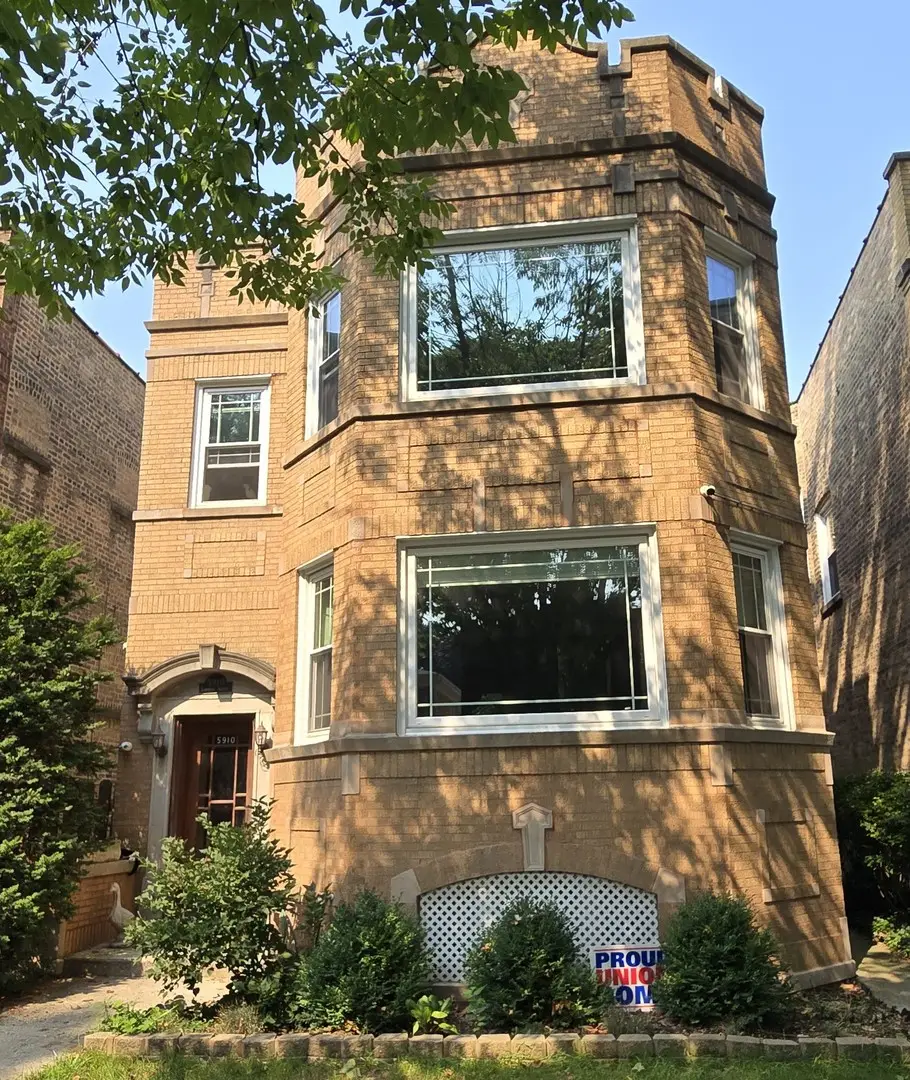 5910 N Campbell Avenue, Chicago, IL 60659 - #1