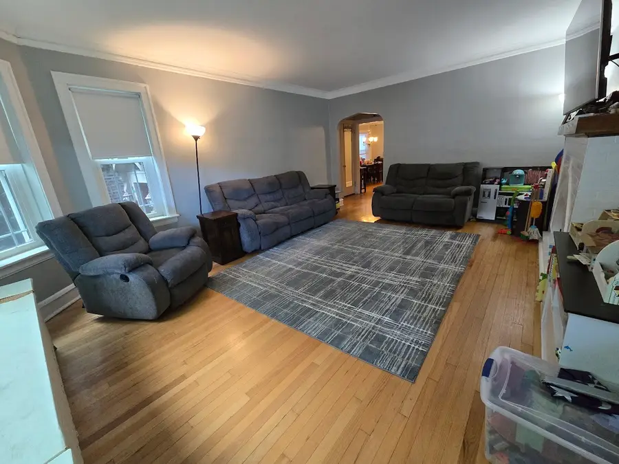 5910 N Campbell Avenue, Chicago, IL 60659 - #3