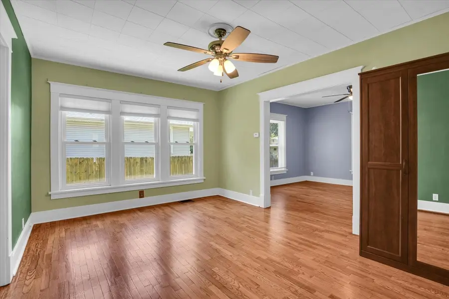 810 N Busey Avenue, Urbana, IL 61801 - #3