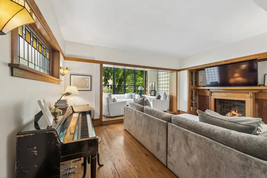 2736 N Mildred Avenue #2, Chicago, IL 60614 - #3