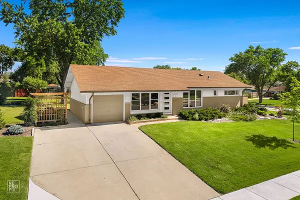 580 Newark Lane, Hoffman Estates, IL 60169