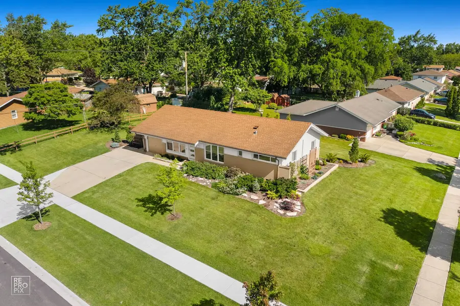 580 Newark Lane, Hoffman Estates, IL 60169 - #2