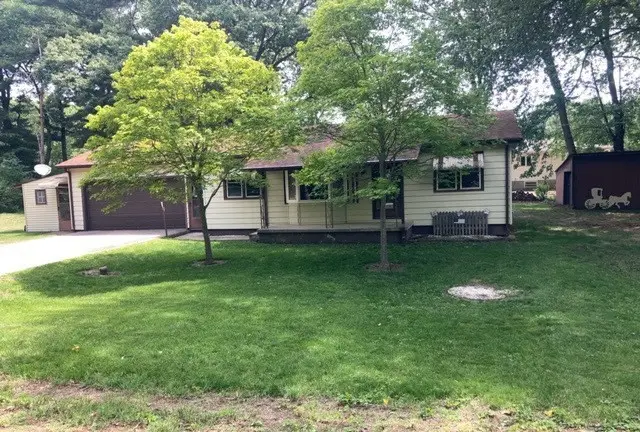 1566 Aurora Street, Dixon, IL 61021 - #1