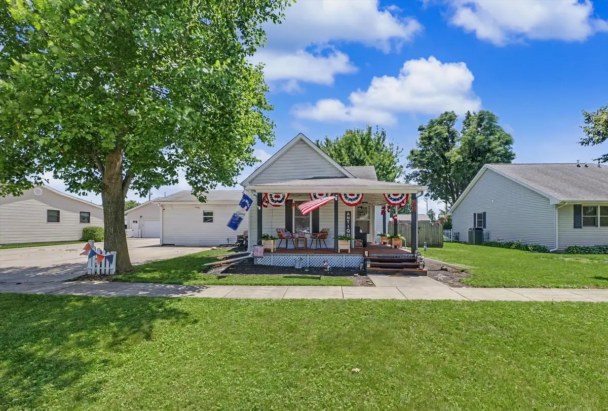 206 W Main Street, Ogden, IL 61859 - #1