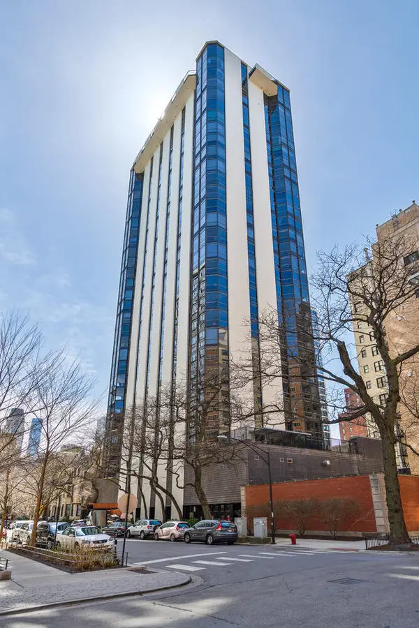 1310 N Ritchie Court #27B, Chicago, IL 60610