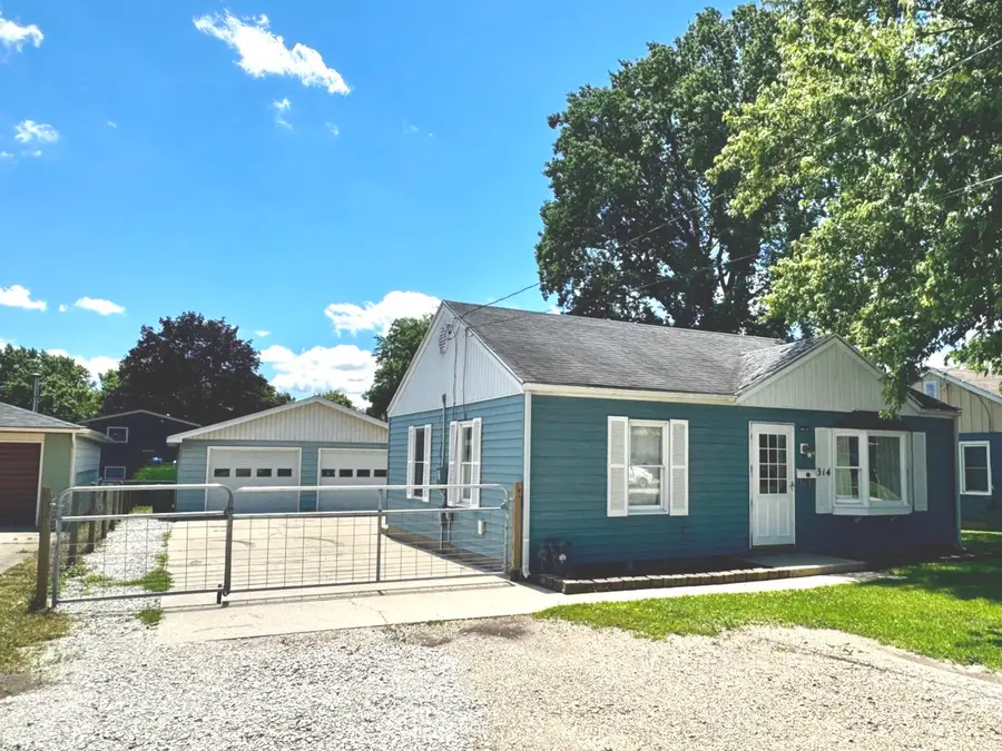 314 E Church Street, Plano, IL 60545 - #2