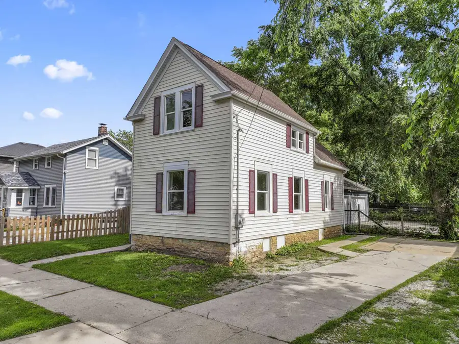 418 W Illinois Avenue, Aurora, IL 60506 - #2