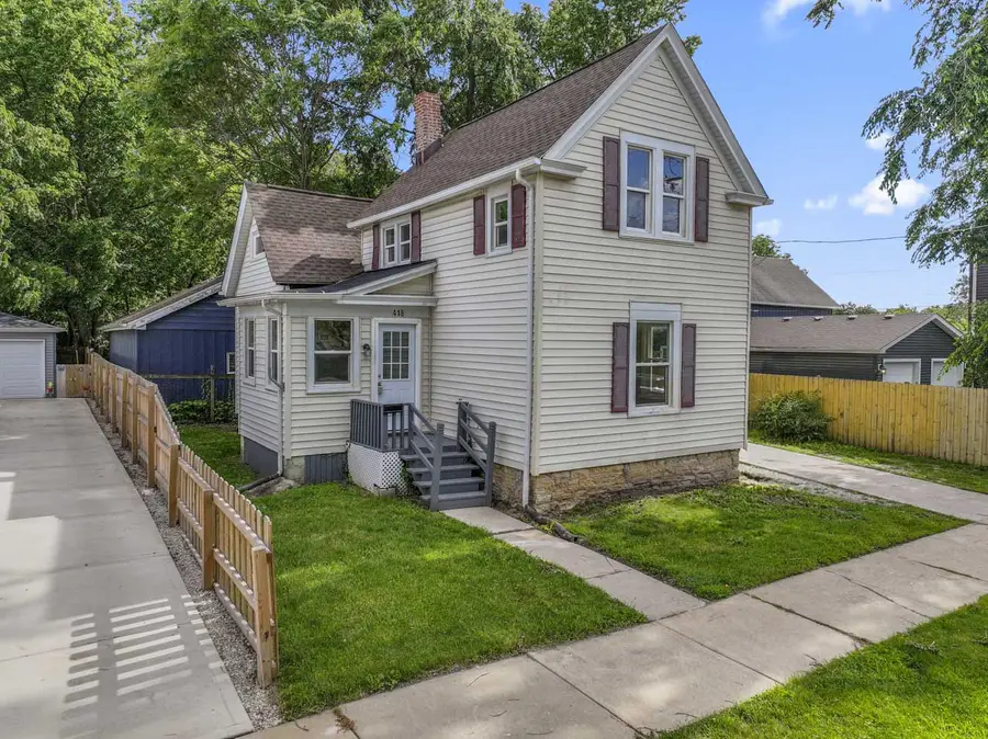 418 W Illinois Avenue, Aurora, IL 60506 - #3