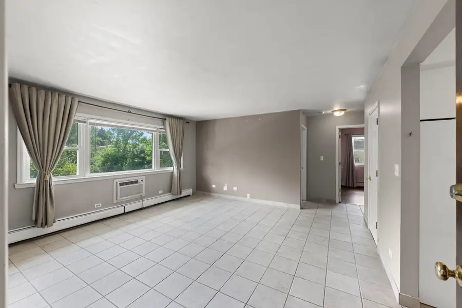 255 E Oak Street #12, Addison, IL 60101 - #3