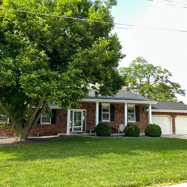 3141 Golf Drive, Quincy, IL 62301