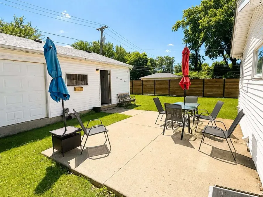 3715 Kemman Avenue, Brookfield, IL 60513 - #3