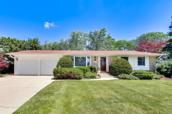 1424 Bates Lane, Schaumburg, IL 60193