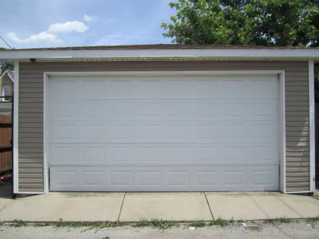 846 N Saint Louis Avenue, Chicago, IL 60651 - #2