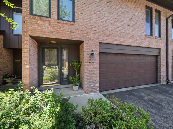 1715 Wildberry Drive #E, Glenview, IL 60025