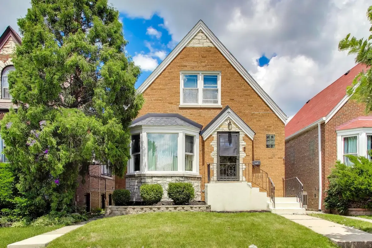 7028 W Melrose Street, Chicago, IL 60634 - #1