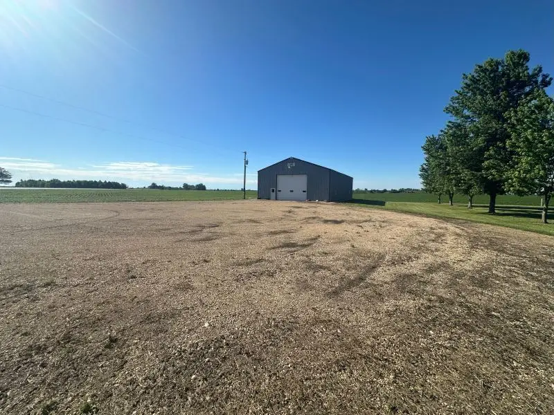 3271 245th Street, De Witt, IA 52472 - #3