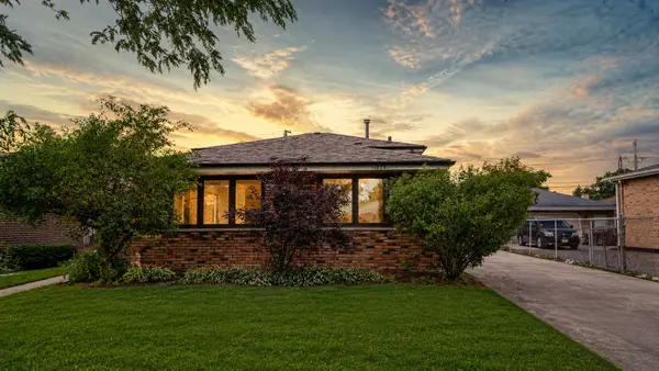 11824 S Leclaire Avenue, Alsip, IL 60803