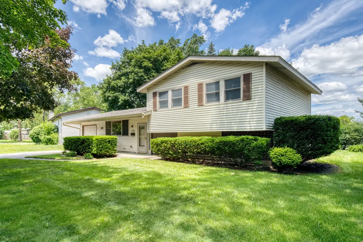304 Dartmoor Drive, Crystal Lake, IL 60014 - #1