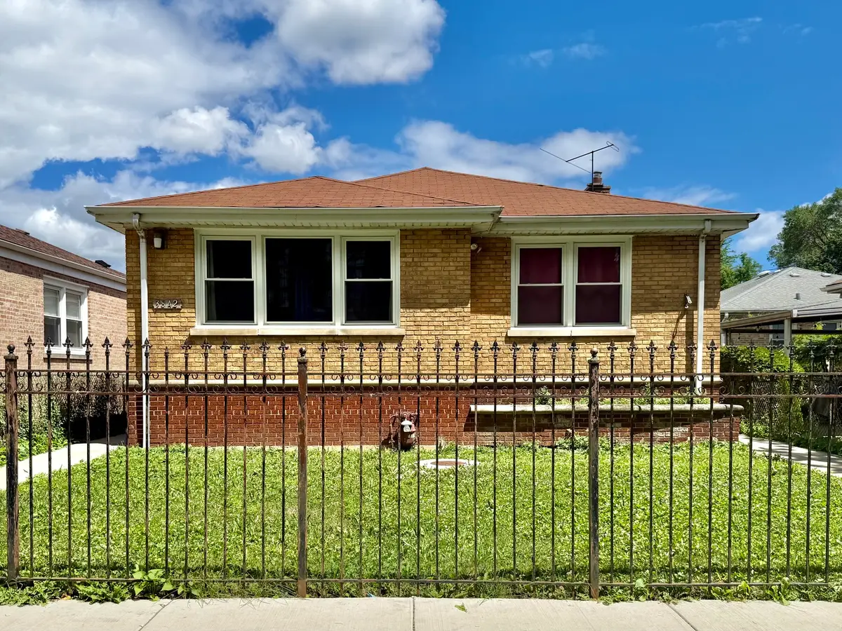 3842 W Argyle Street, Chicago, IL 60625 - #1