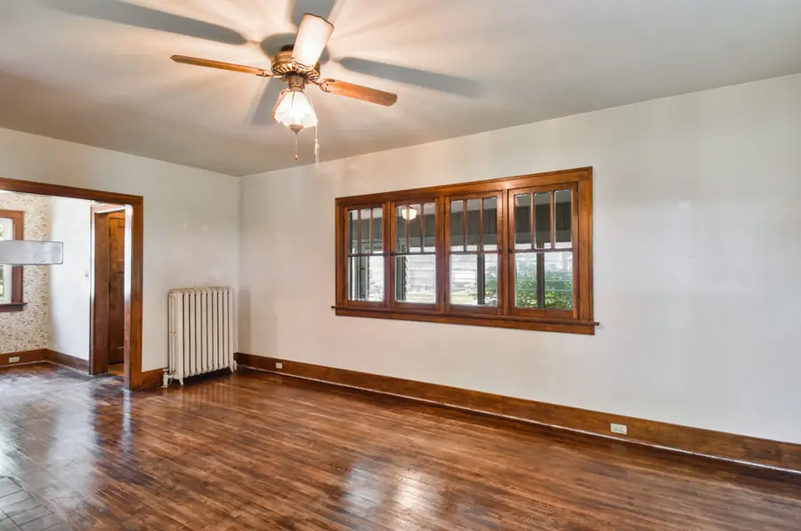 620 Mason Street, Chenoa, IL 61726 - #2