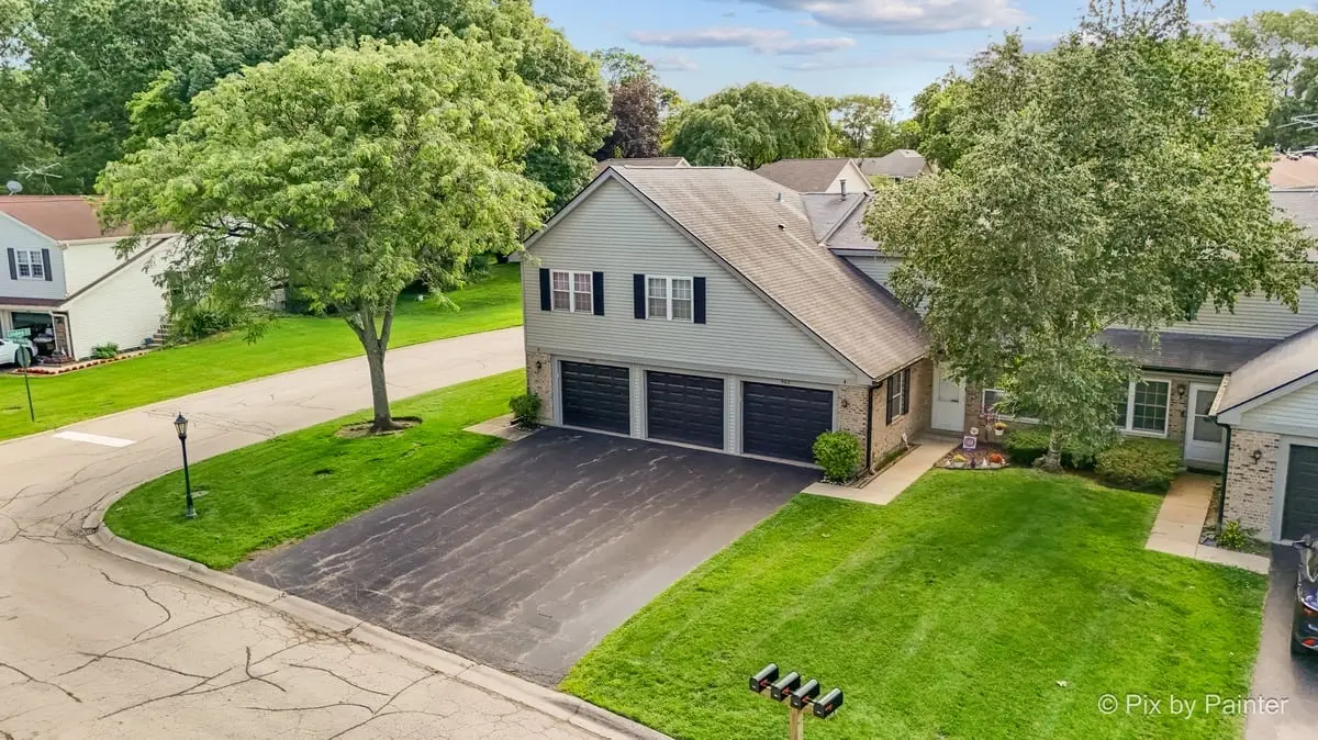 902 Oak Valley Drive, Cary, IL 60013 - #1
