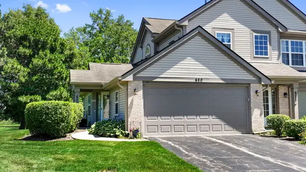 620 Chelsea Court, Elgin, IL 60123