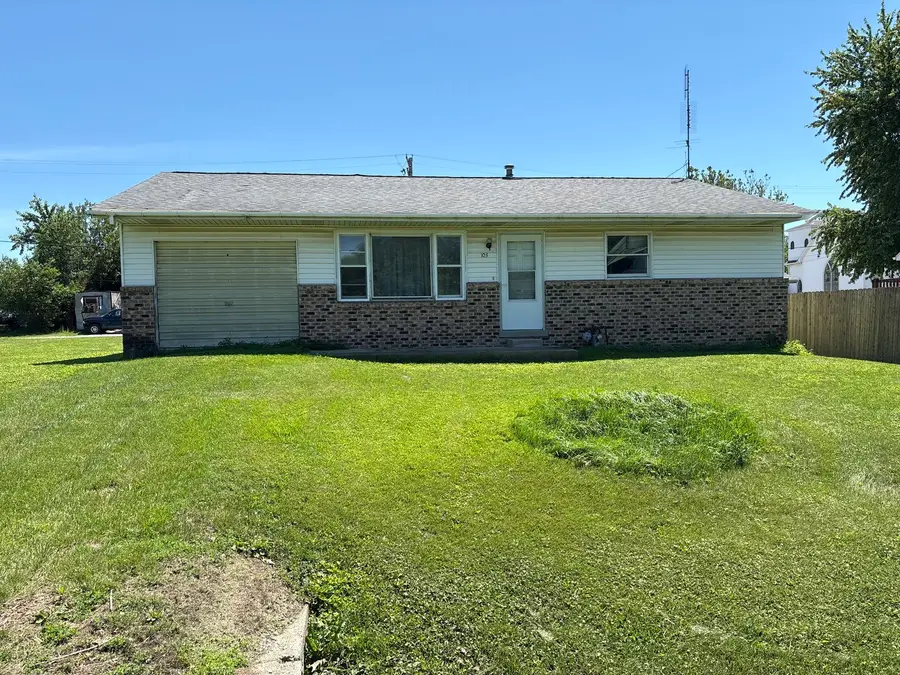 103 N High Street, Ellsworth, IL 61737 - #2