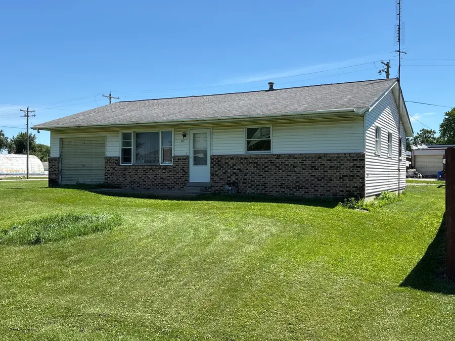 103 N High Street, Ellsworth, IL 61737 - #3
