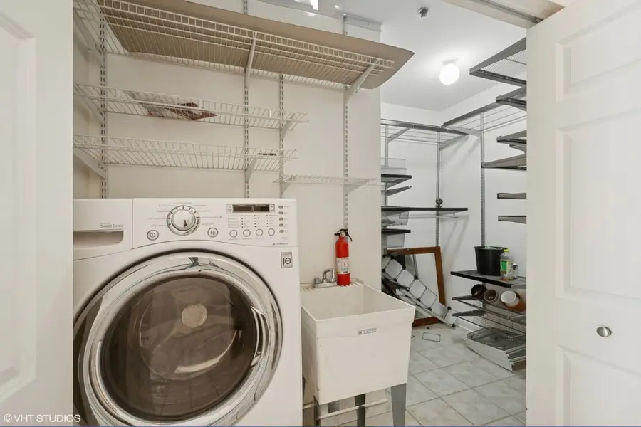 8 W Monroe Street #902, Chicago, IL 60603 - #3
