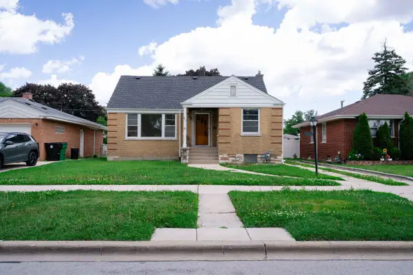1635 Downing Avenue, Westchester, IL 60154