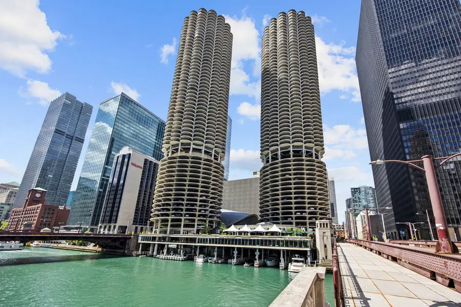 300 N State Street #5618, Chicago, IL 60654 - #2