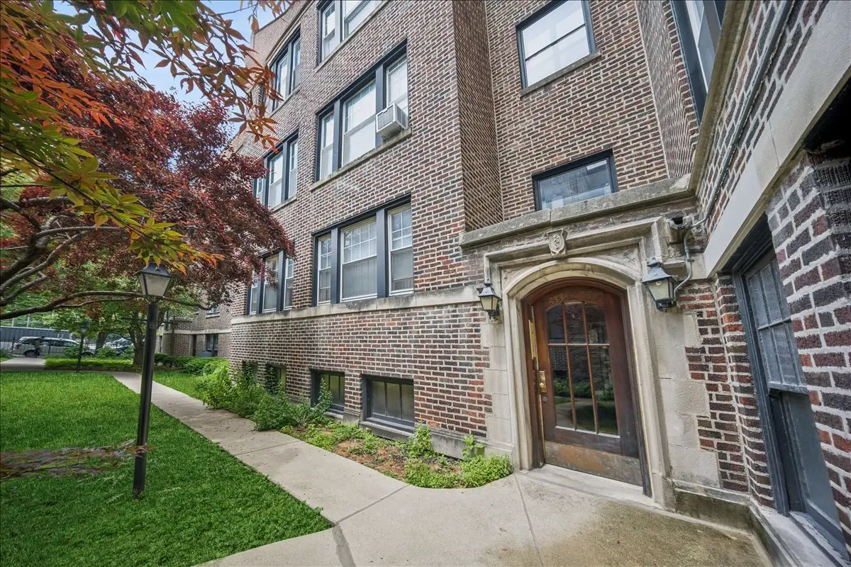5333 S Cornell Avenue #2, Chicago, IL 60615 - #1