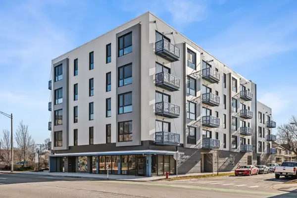839 Madison Street #201, Oak Park, IL 60302