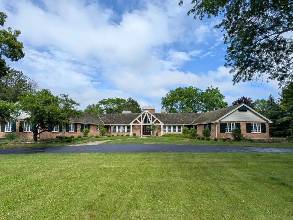 3 Hickory Lane, Barrington Hills, IL 60010 - #1