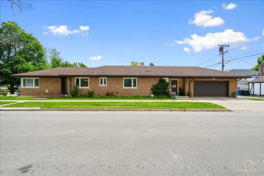 6250 N Kedvale Avenue, Chicago, IL 60646 - #2
