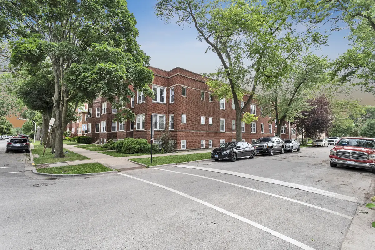 4441 W Ainslie Street #2, Chicago, IL 60630 - #1
