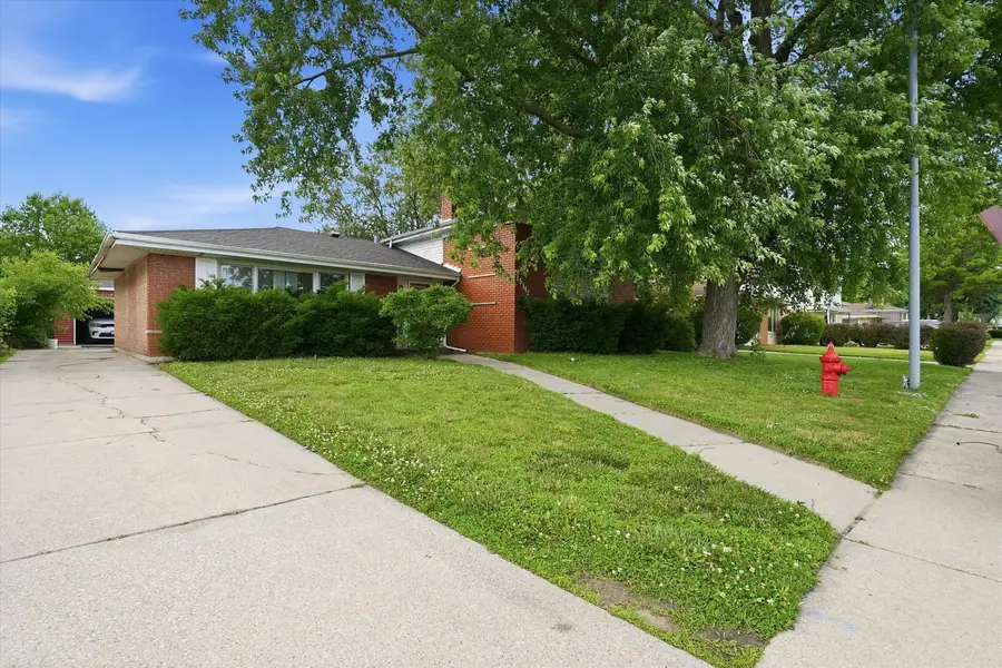 15342 Dobson Avenue, South Holland, IL 60473 - #2