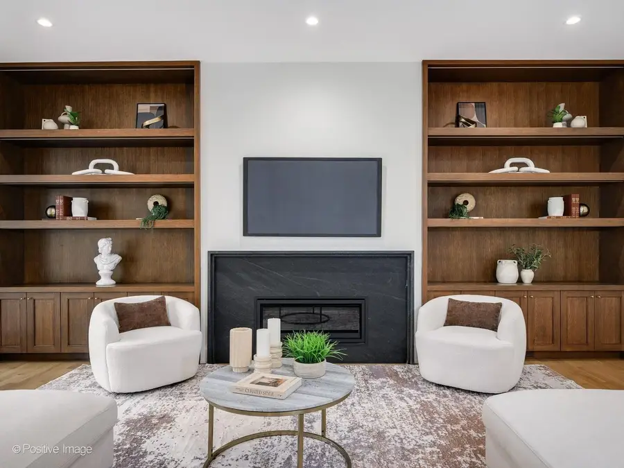 414 Laurel Avenue, Wilmette, IL 60091 - #3