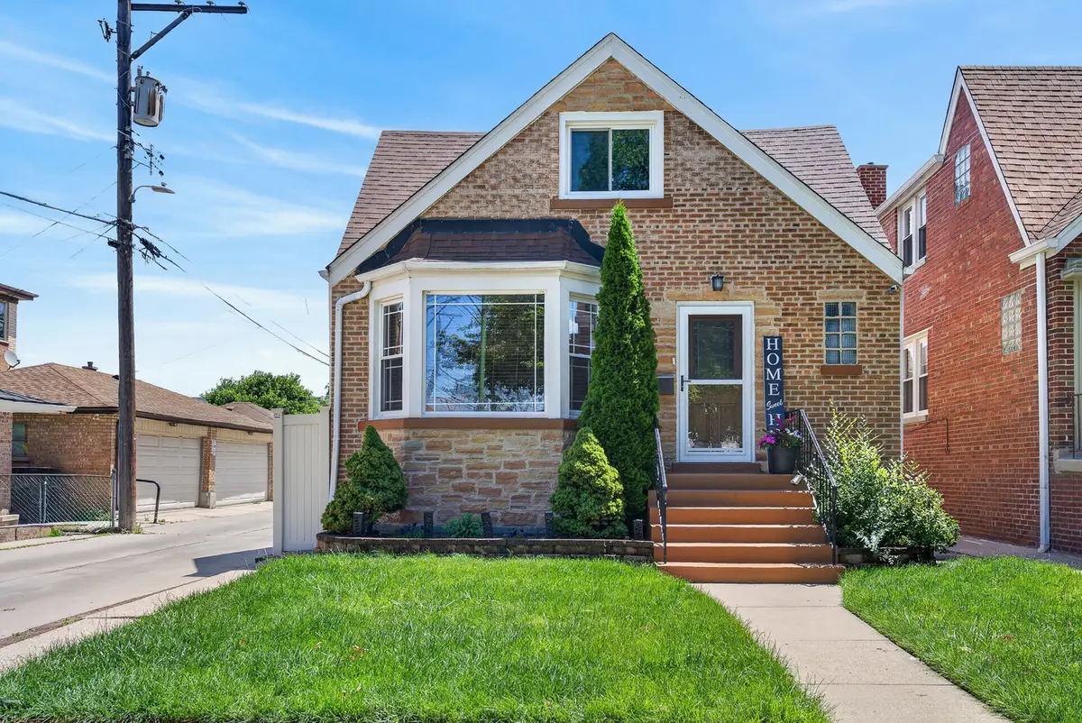 6365 N Mobile Avenue, Chicago, IL 60646 - #1
