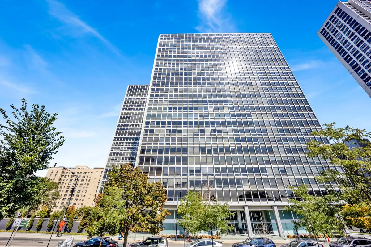 330 W Diversey Parkway #2008, Chicago, IL 60657 - #1