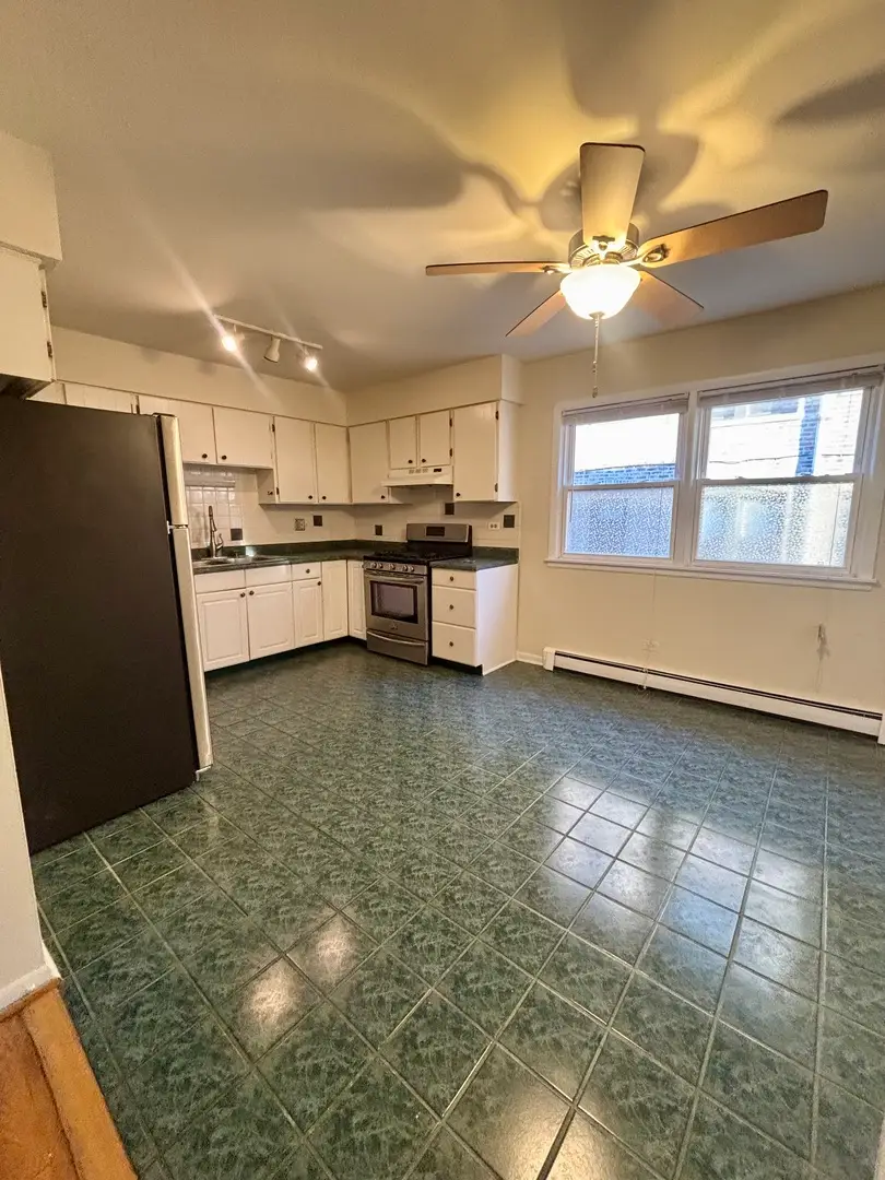 6921 N Ashland Boulevard #2B, Chicago, IL 60626 - #3