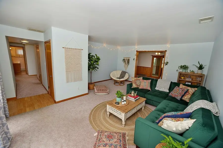 915 Adams Street, Ottawa, IL 61350 - #3