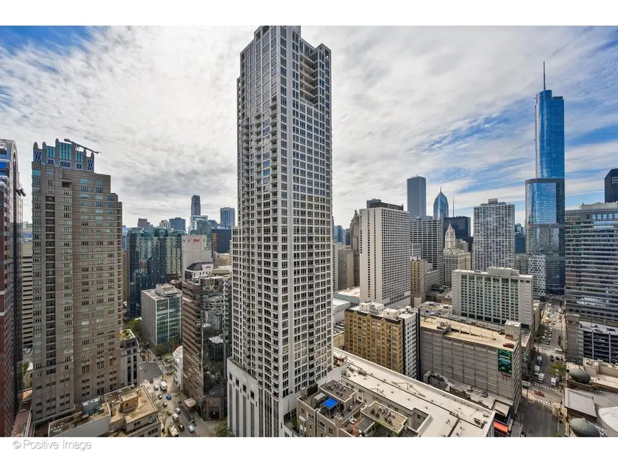 21 E Huron Street #3204, Chicago, IL 60611 - #3